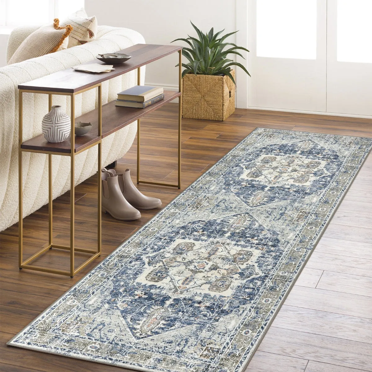 Harriet Traditional Medallion Distressed Blue Area Rug