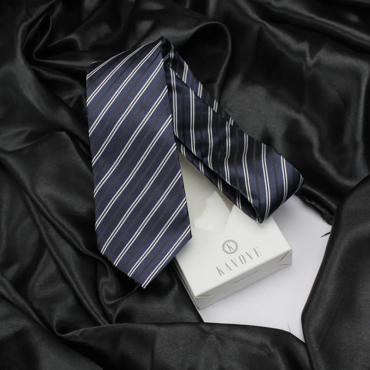 Kovove The Blue Treat Striped Neck Tie For Men