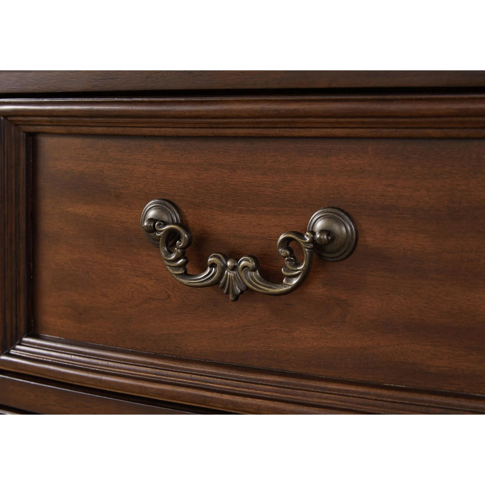 Lavinton Dresser