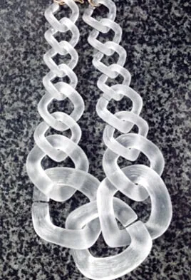 TEEK - Big Acrylic Chunk Chain Necklace