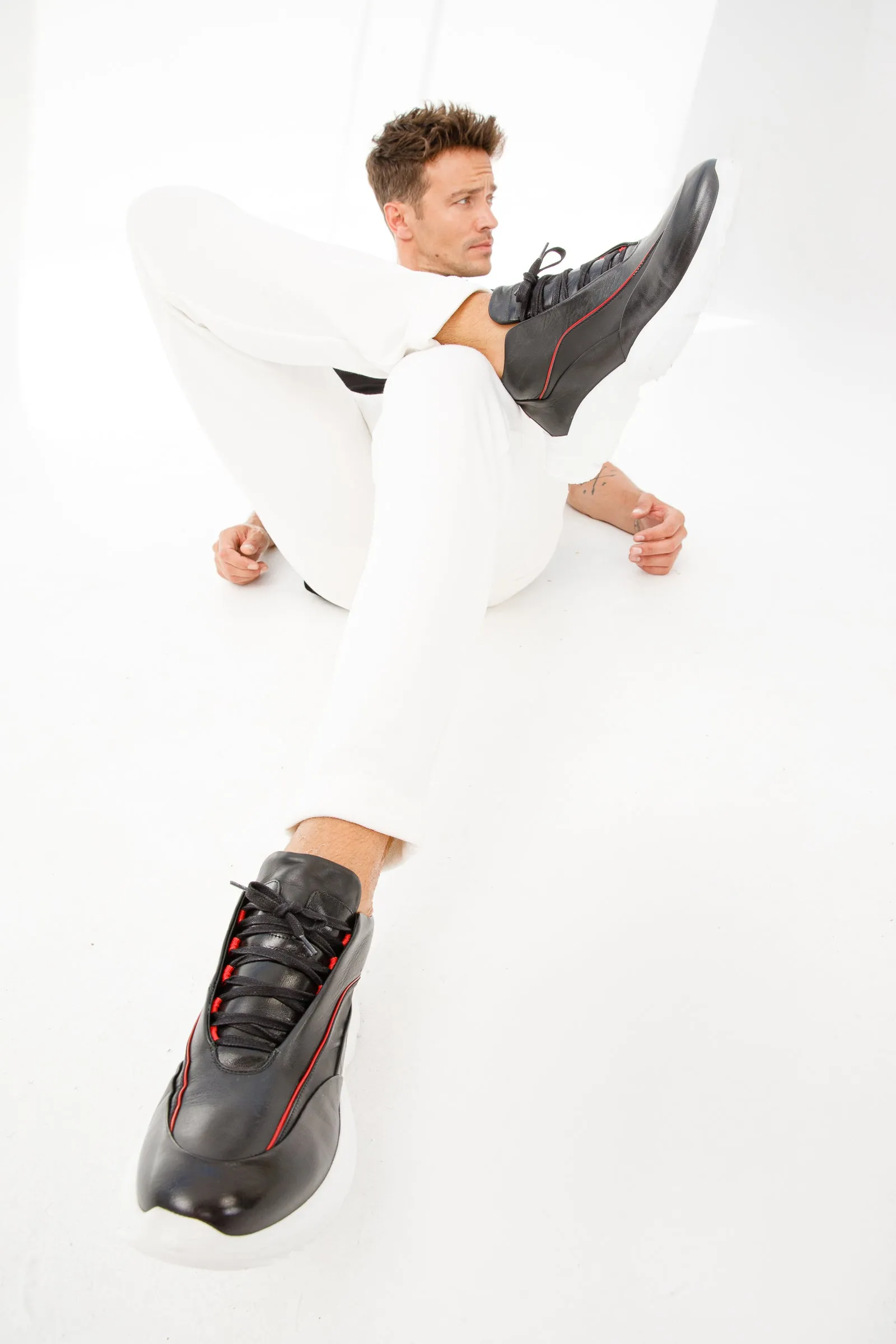 The Graton Black Leather Men Sneaker Final Sale!