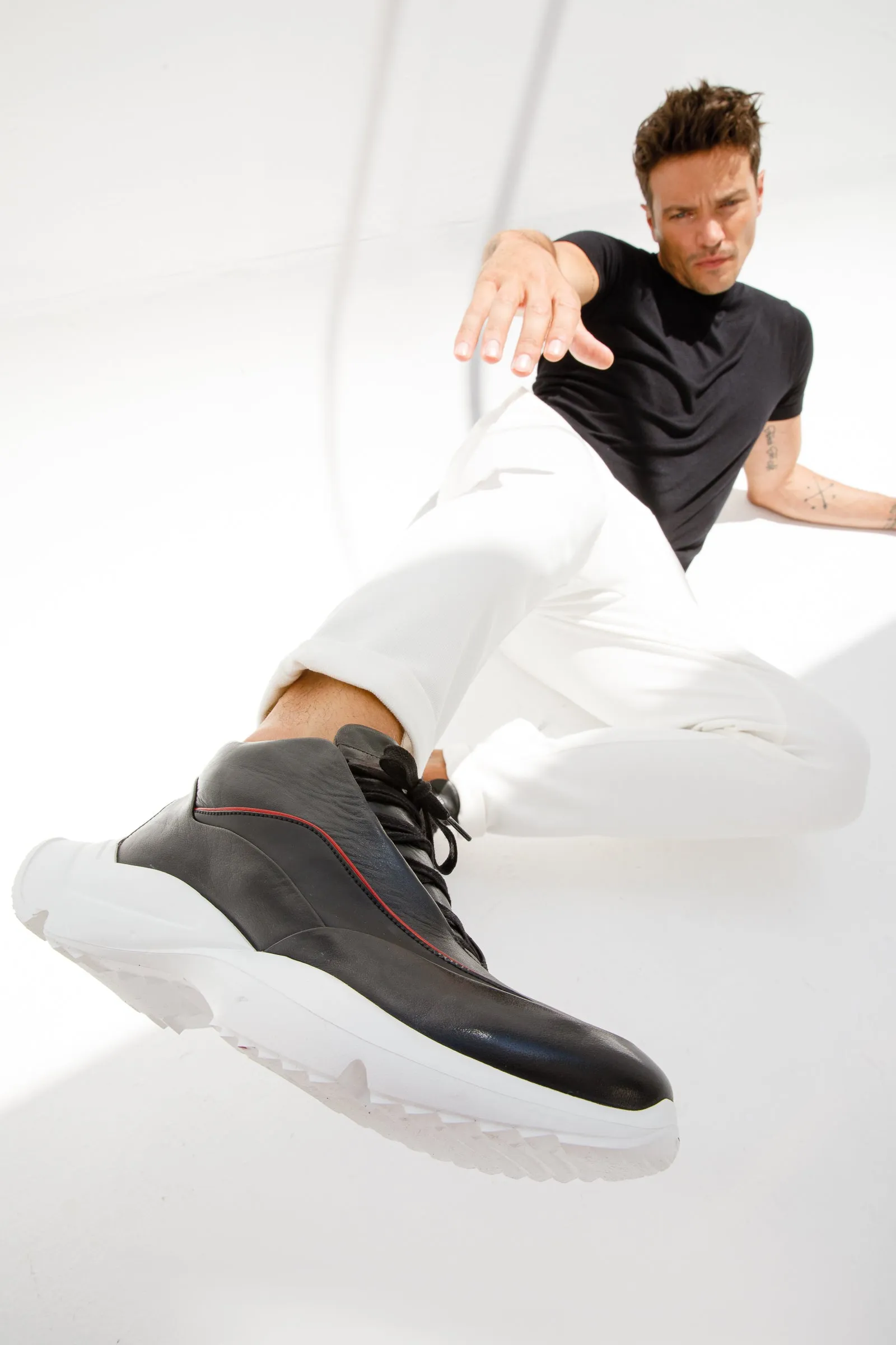 The Graton Black Leather Men Sneaker Final Sale!